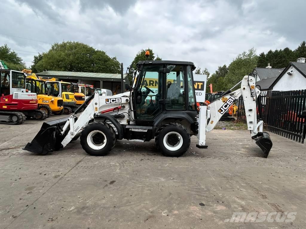 JCB 3 CX لوادر ذات جرافات عكسية