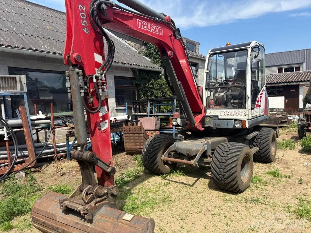 Neuson 6502WD حفارات بعجل