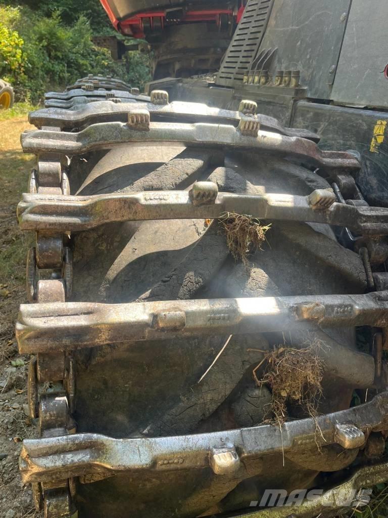 Komatsu 931 XC حصادات