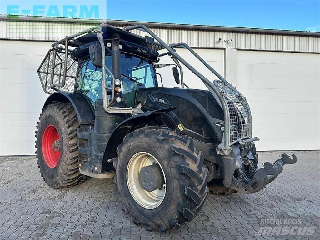 Valtra s 374 الجرارات