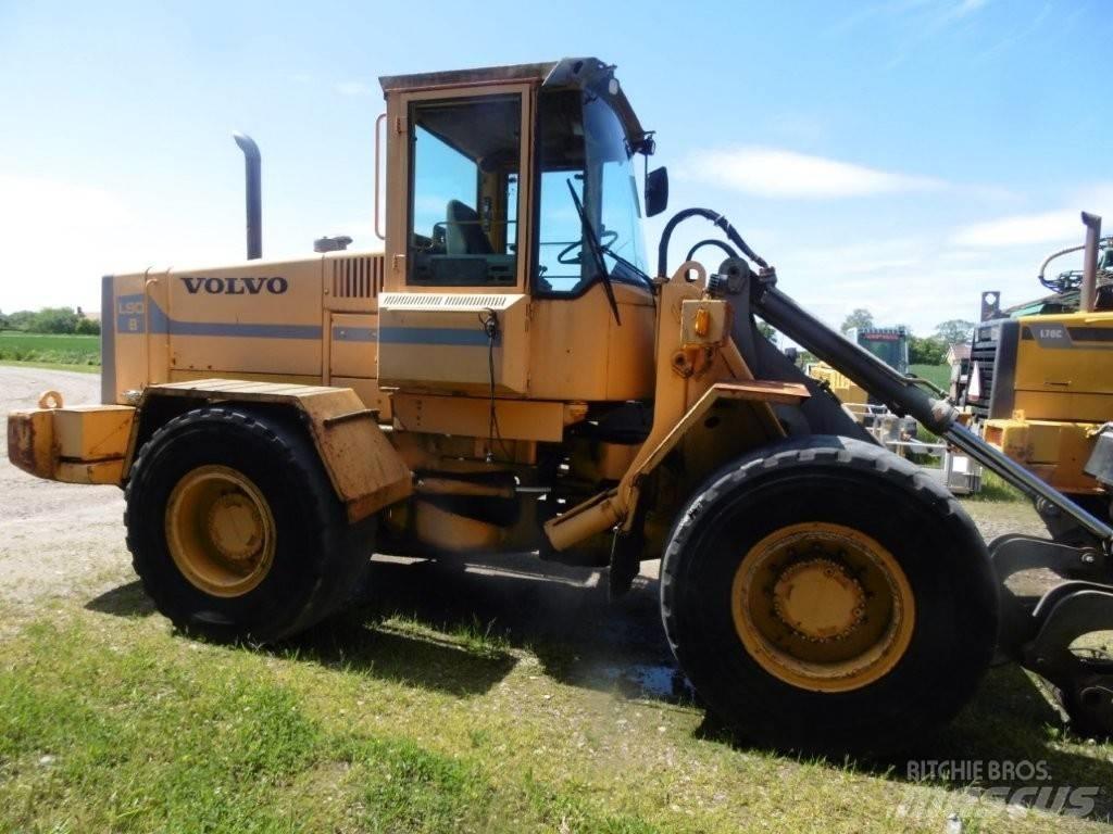 Volvo L90B لوادر بعجل