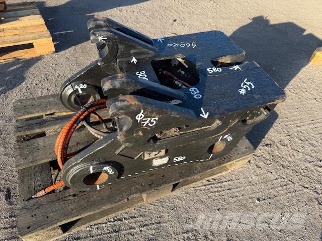 Volvo QUICK COUPLERS موصلات سريعة