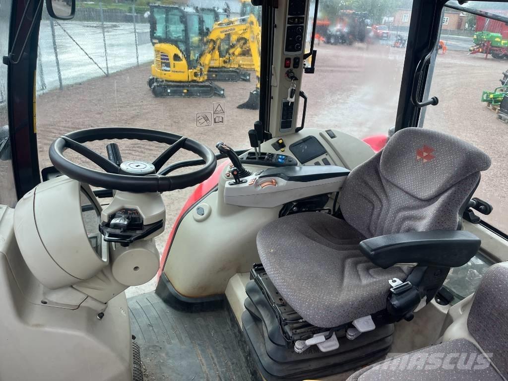 Massey Ferguson 5613 الجرارات