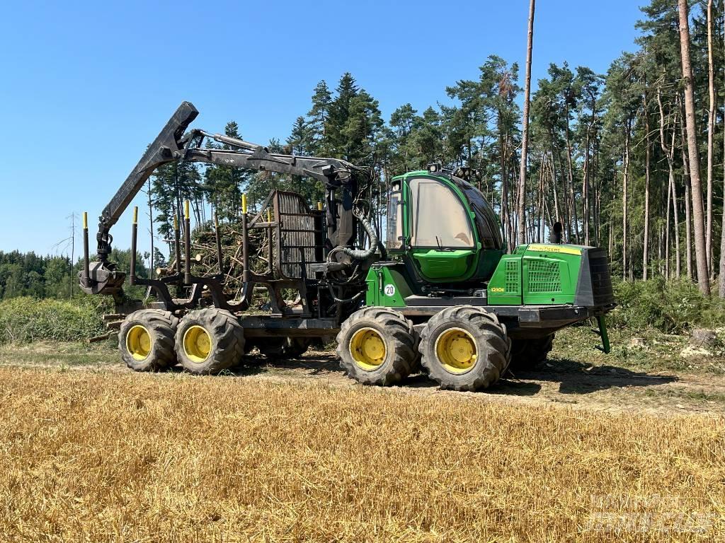 John Deere 1210E شاحنات