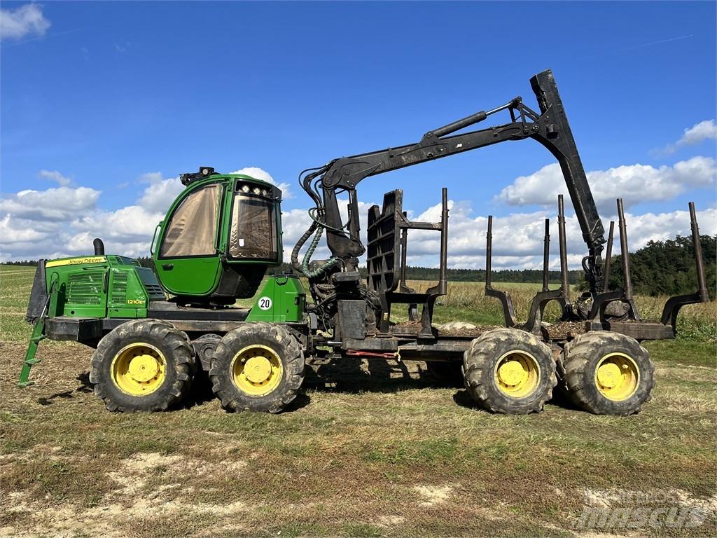 John Deere 1210E شاحنات