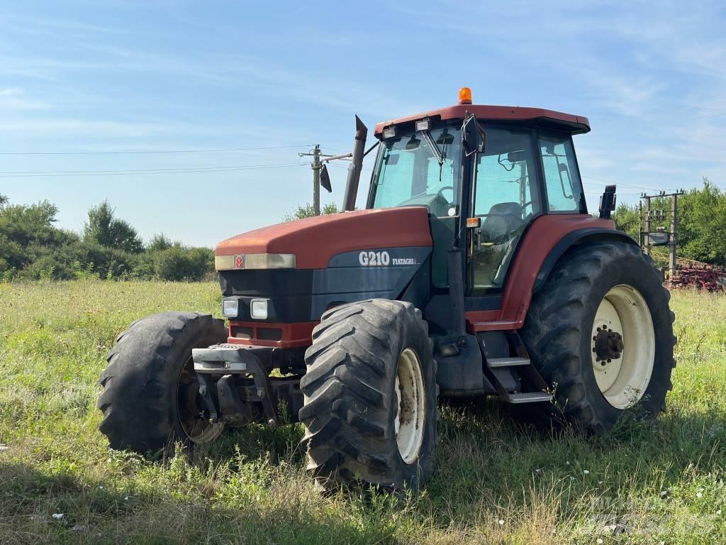New Holland G 210 الجرارات