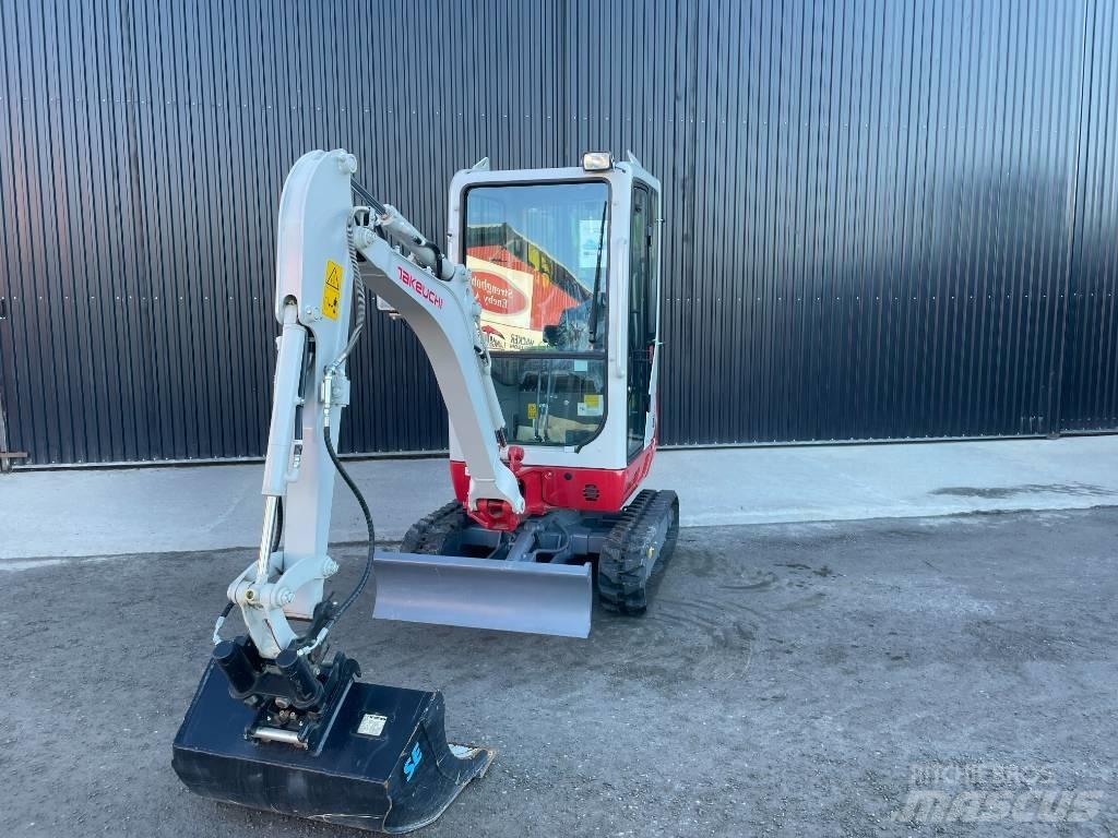 Takeuchi TB 216 حفارات صغيرة أقل من 7 طن (حفارات صغيرة)