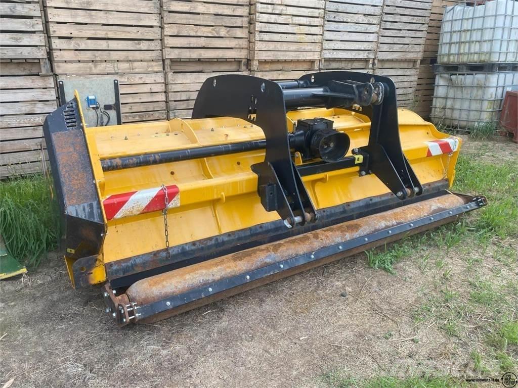 Müthing Farmer 300 جزازات وأغطية المراعي