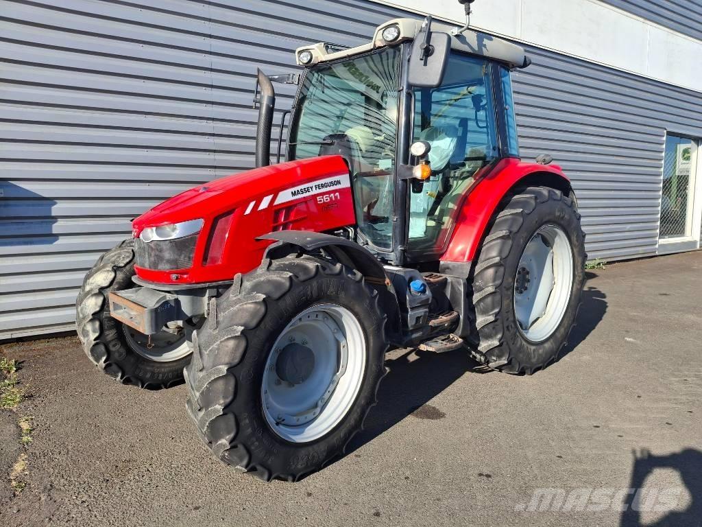 Massey Ferguson 5611 الجرارات