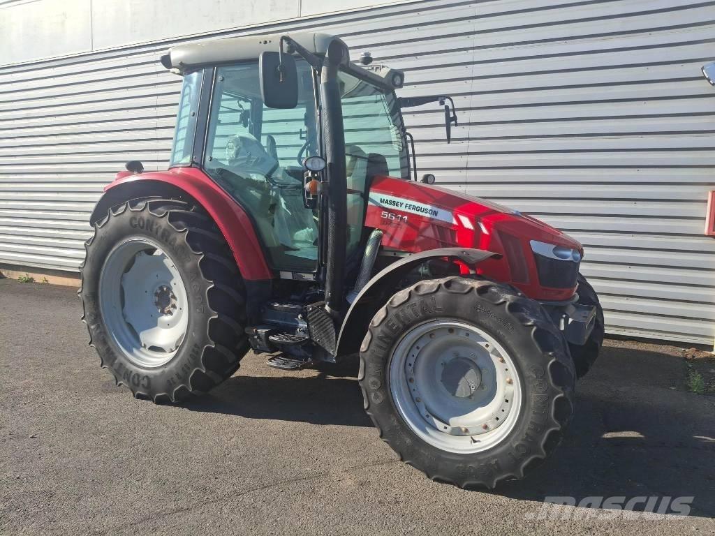 Massey Ferguson 5611 الجرارات