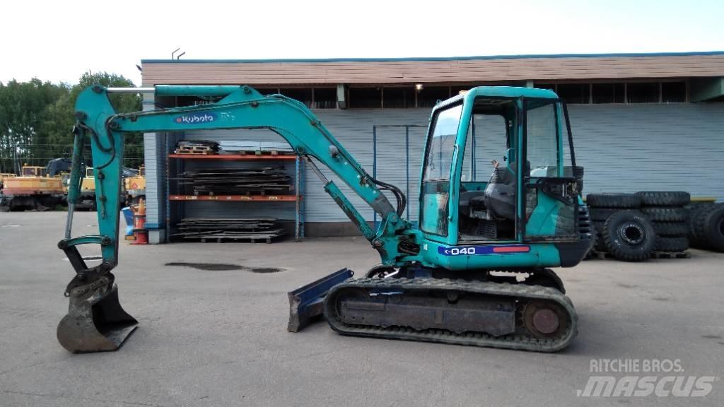 Kubota K 040 حفارات صغيرة أقل من 7 طن (حفارات صغيرة)