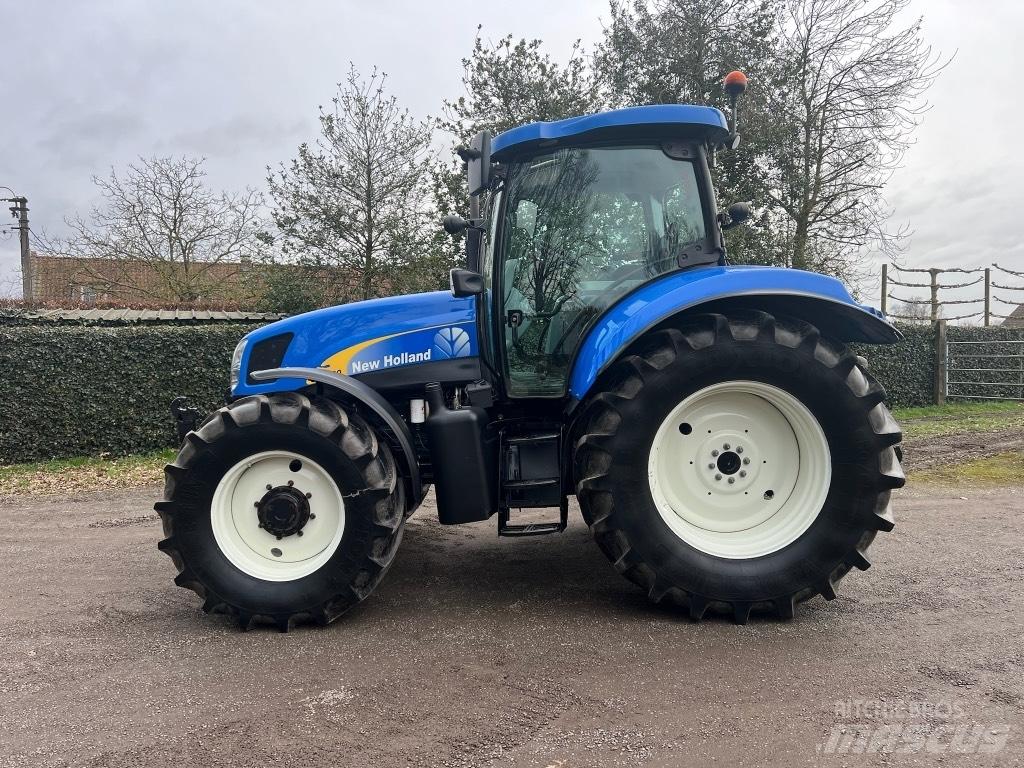 New Holland T 6030 الجرارات