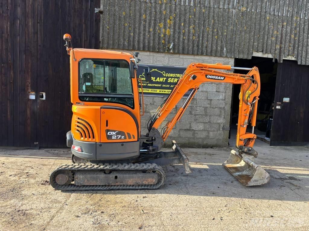 Doosan DX 27 Z حفارات صغيرة أقل من 7 طن (حفارات صغيرة)