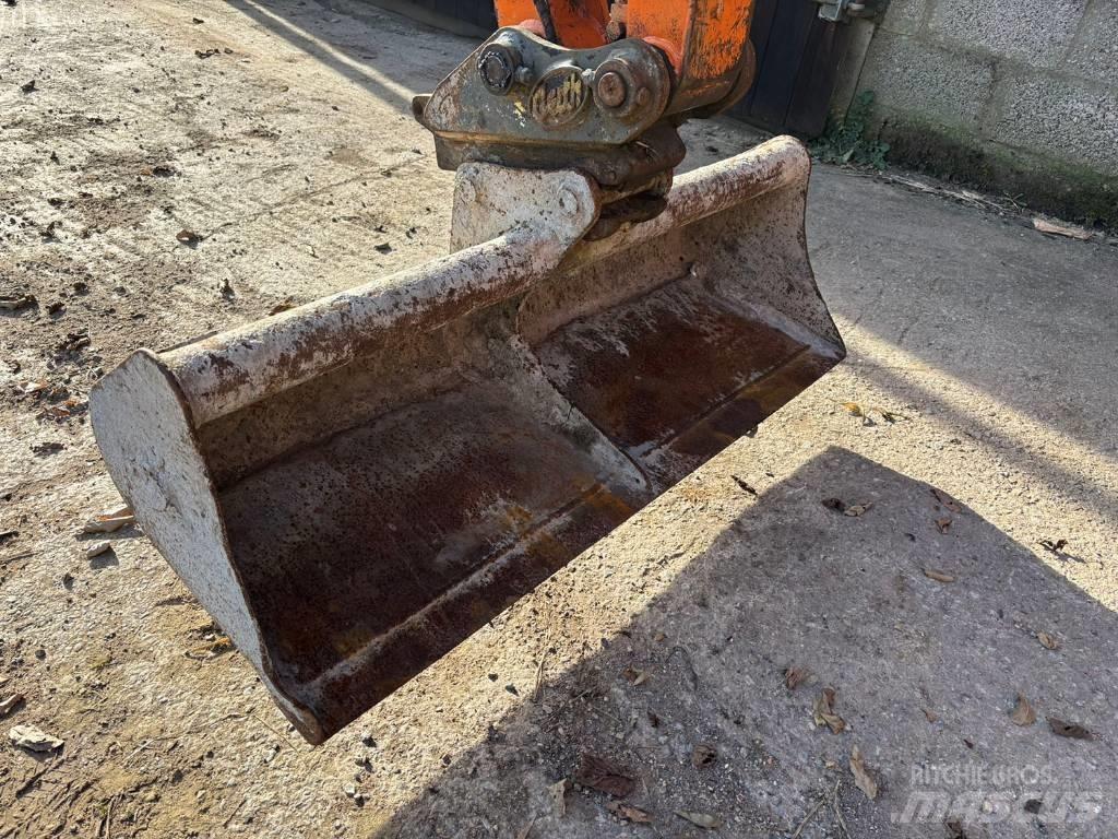 Doosan DX 27 Z حفارات صغيرة أقل من 7 طن (حفارات صغيرة)