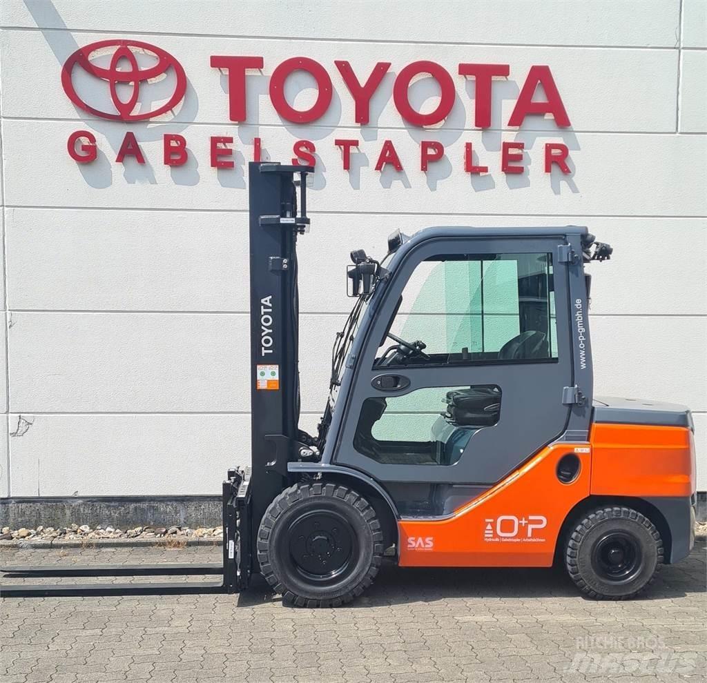 Toyota 52-8FDJF35 شاحنات الديزل