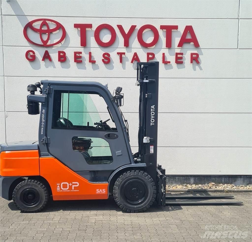 Toyota 52-8FDJF35 شاحنات الديزل