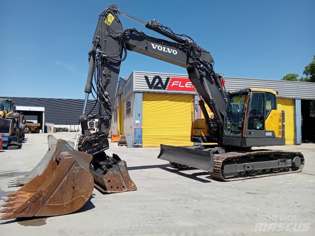 Volvo ECR 235 E حفارات زحافة