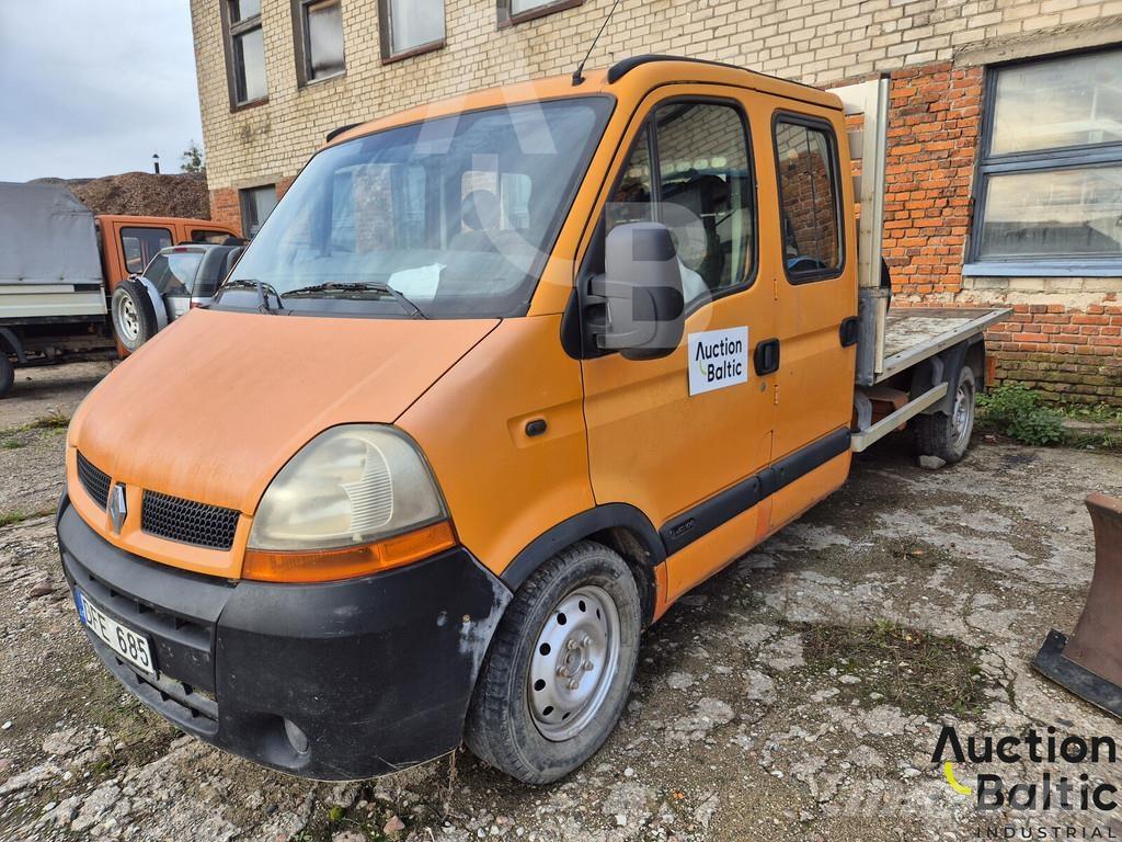 Renault Master شاحنات مسطحة/مفصلية الجوانب
