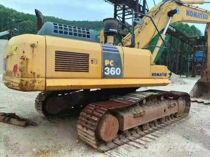 Komatsu PC 360-8 حفارات زحافة
