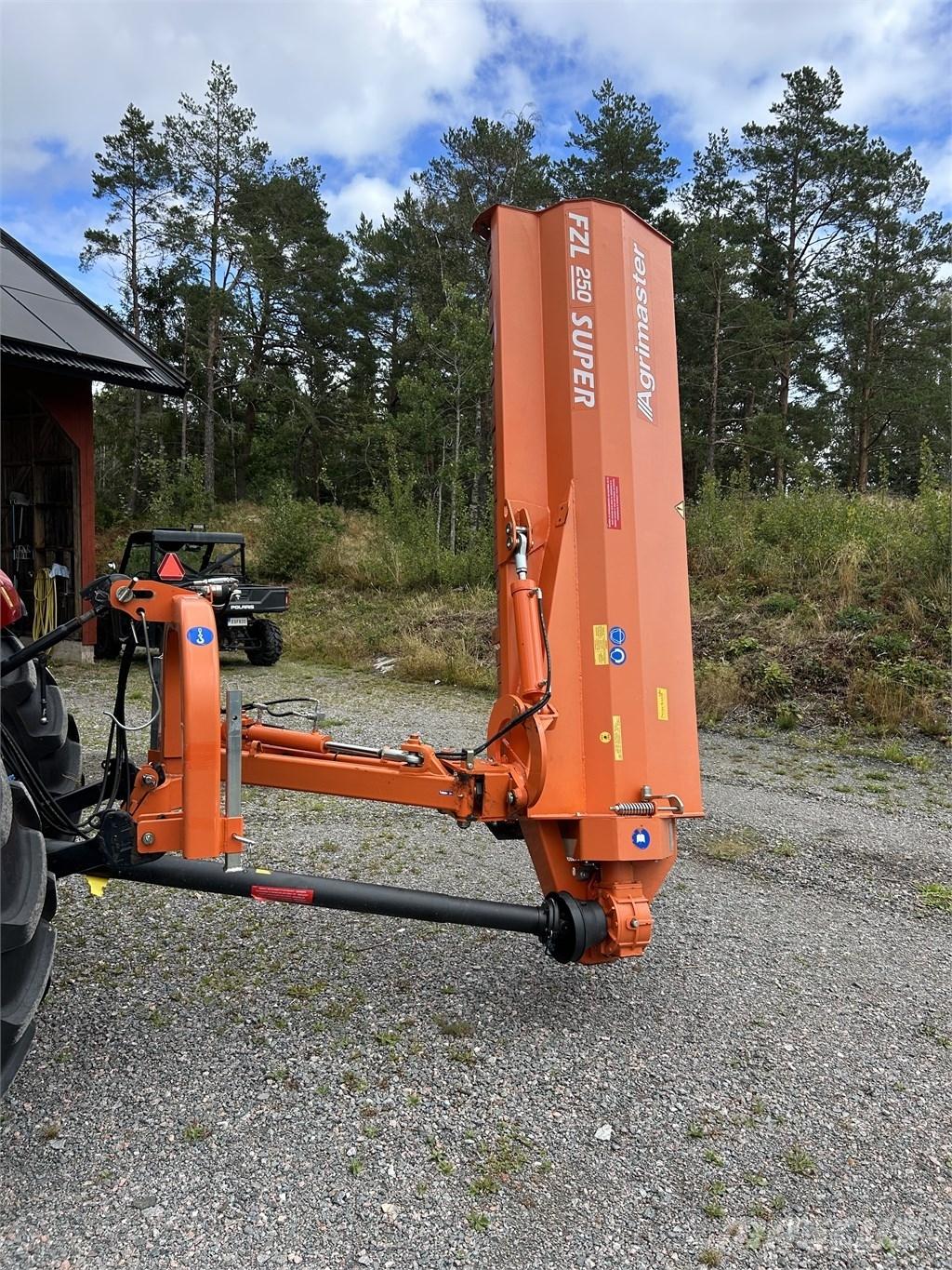 Agrimaster FZL250 جزازات وأغطية المراعي