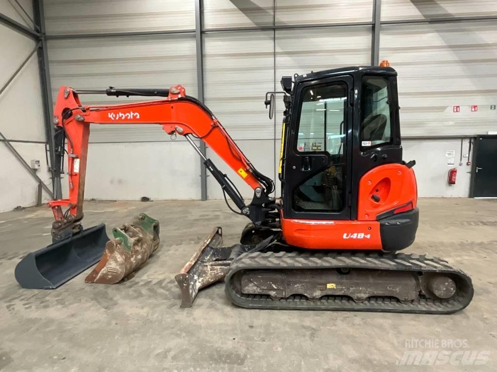 Kubota U 48-4 حفارات صغيرة أقل من 7 طن (حفارات صغيرة)