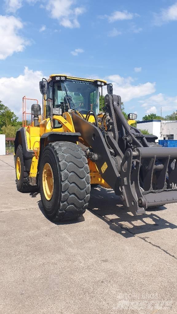 Volvo L 180 H لوادر بعجل