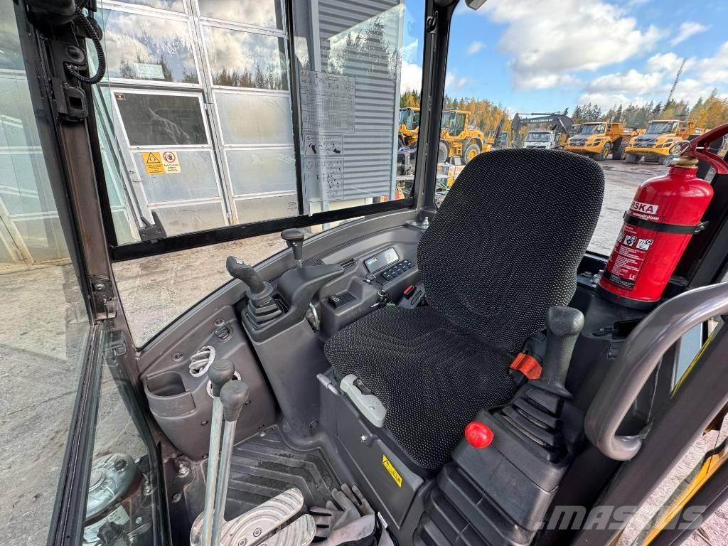 Volvo EC 18 E حفارات صغيرة أقل من 7 طن (حفارات صغيرة)