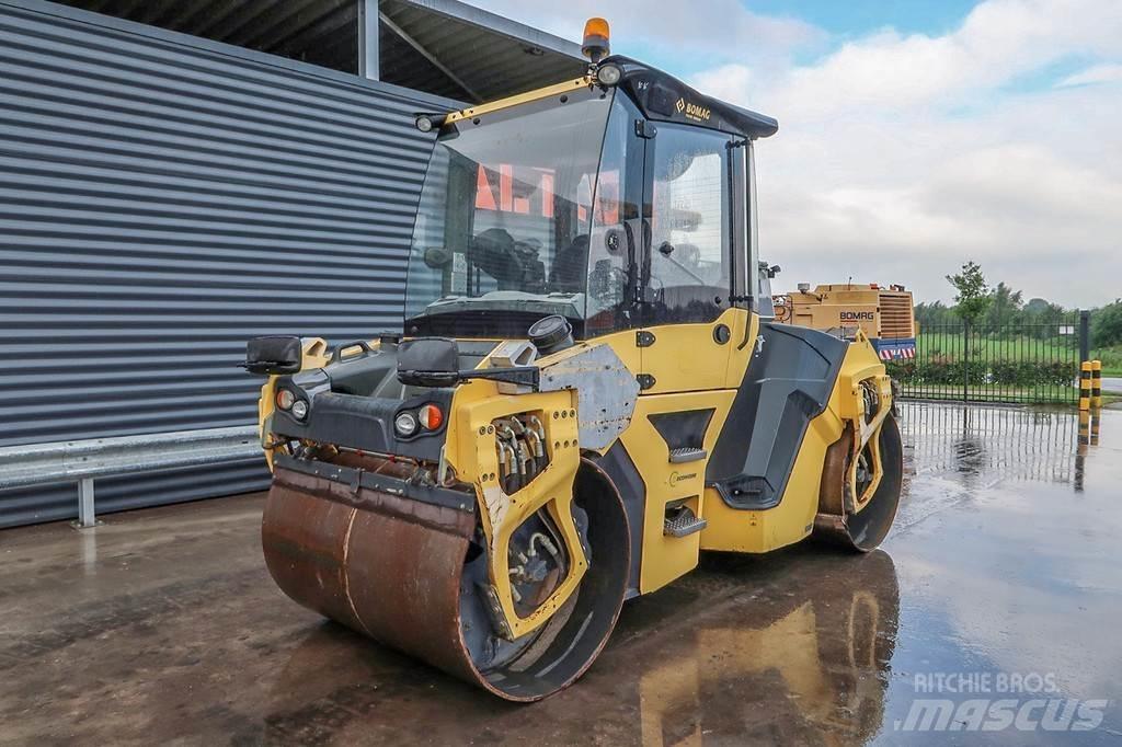 Bomag BW 154 AD-5 مداحل ثنائية الاسطوانة