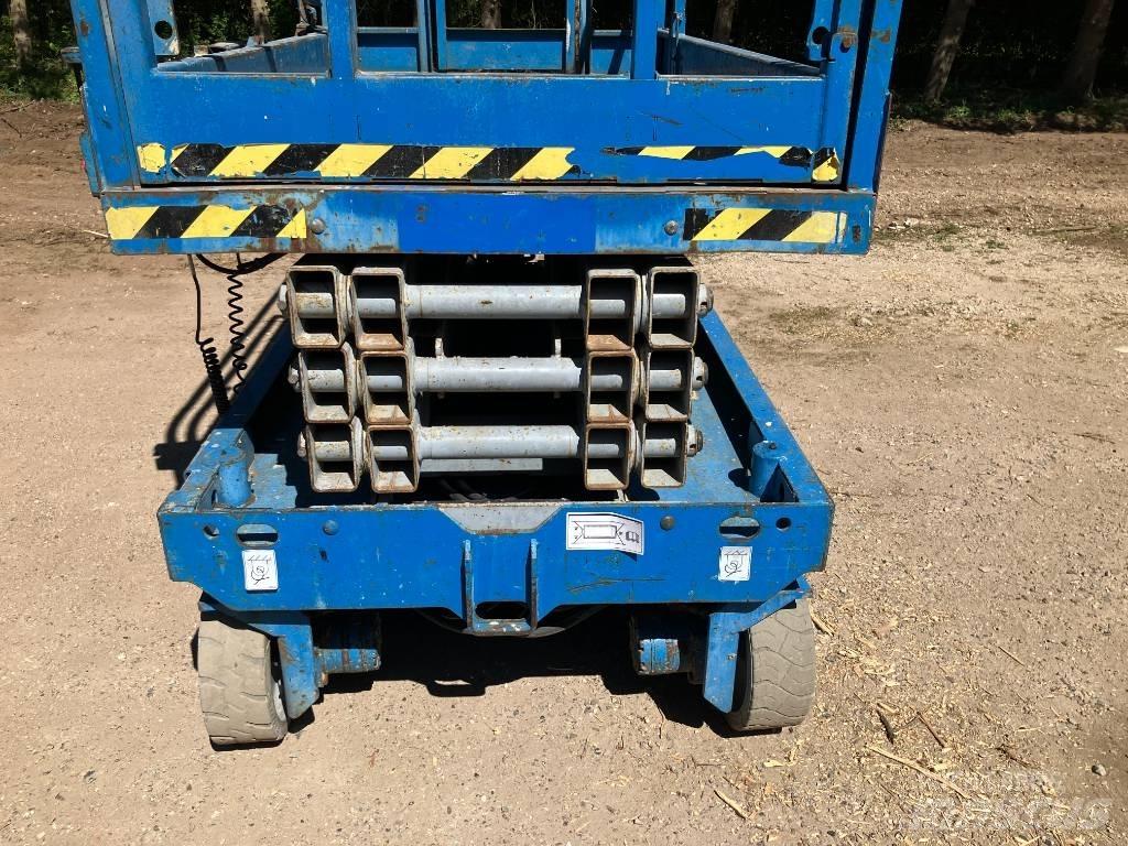 Genie GS 2646 رافعات مقصية الشكل