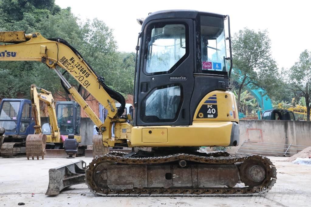 Komatsu PC 40 MR-2 حفارات صغيرة أقل من 7 طن (حفارات صغيرة)