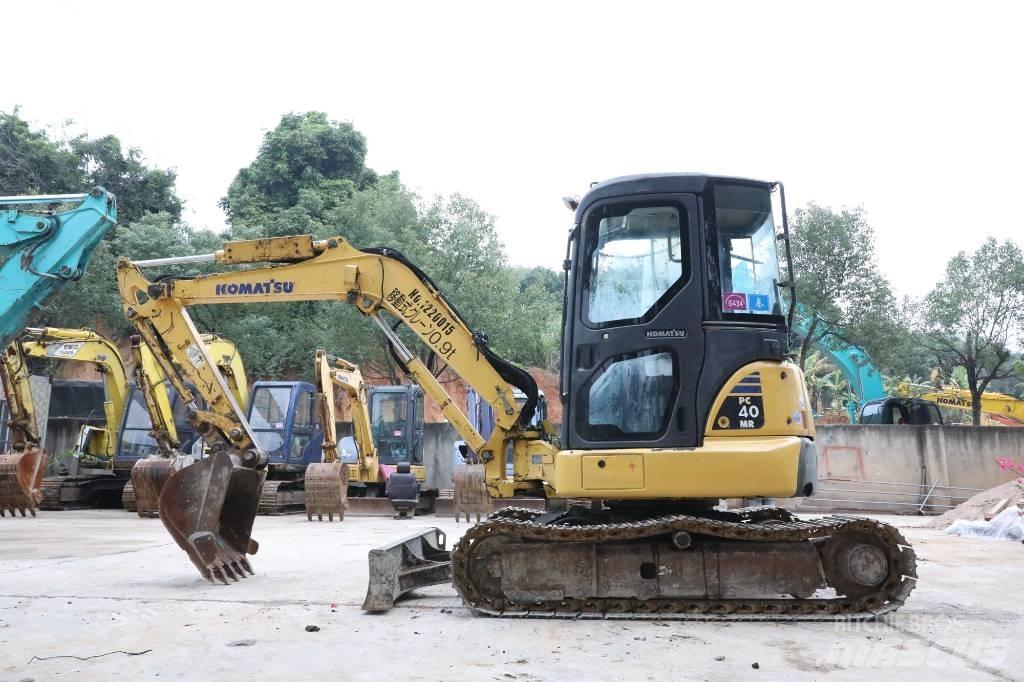 Komatsu PC 40 MR-2 حفارات صغيرة أقل من 7 طن (حفارات صغيرة)