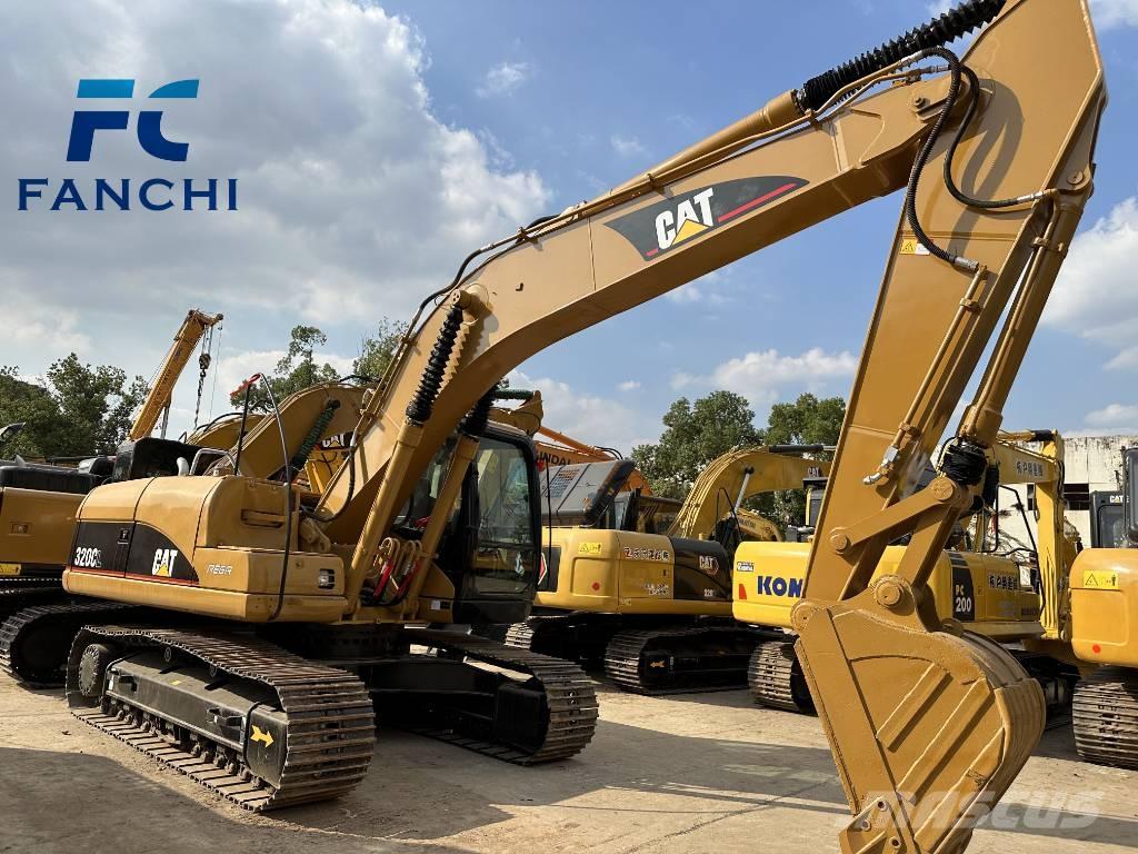 CAT 320 C L حفارات زحافة