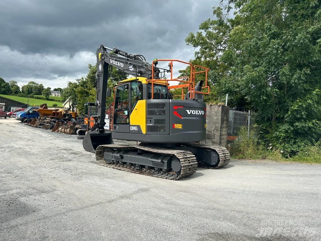 Volvo ECR145EL حفارات زحافة