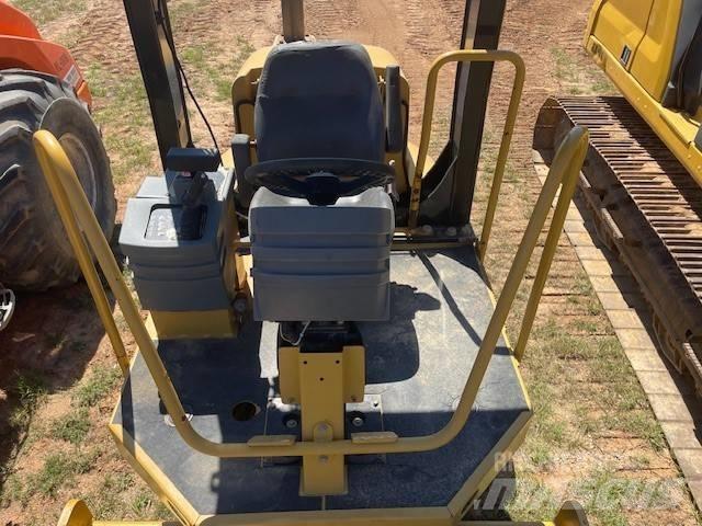 CAT CS 433 E مداحل ثنائية الاسطوانة