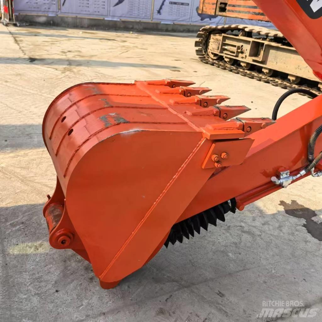 Doosan DX 60-9 C حفارات زحافة