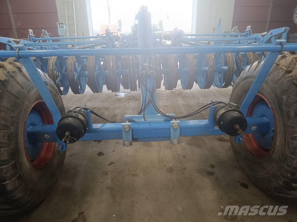 Lemken RUBIN 10 زحافات ساحقة