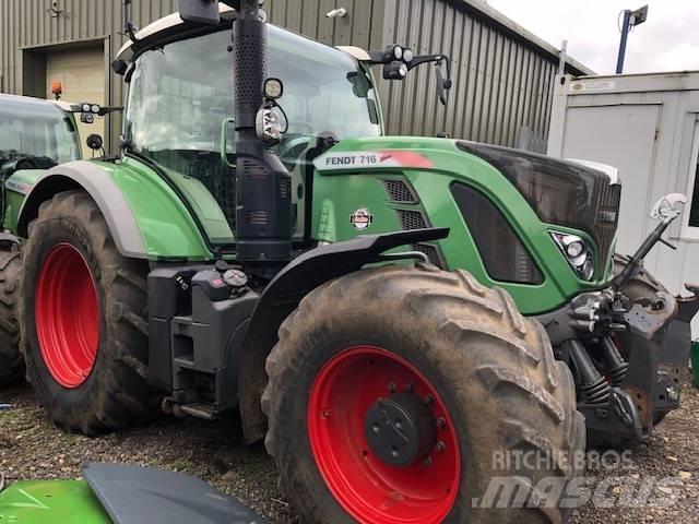 Fendt 716 Profi Plus الجرارات