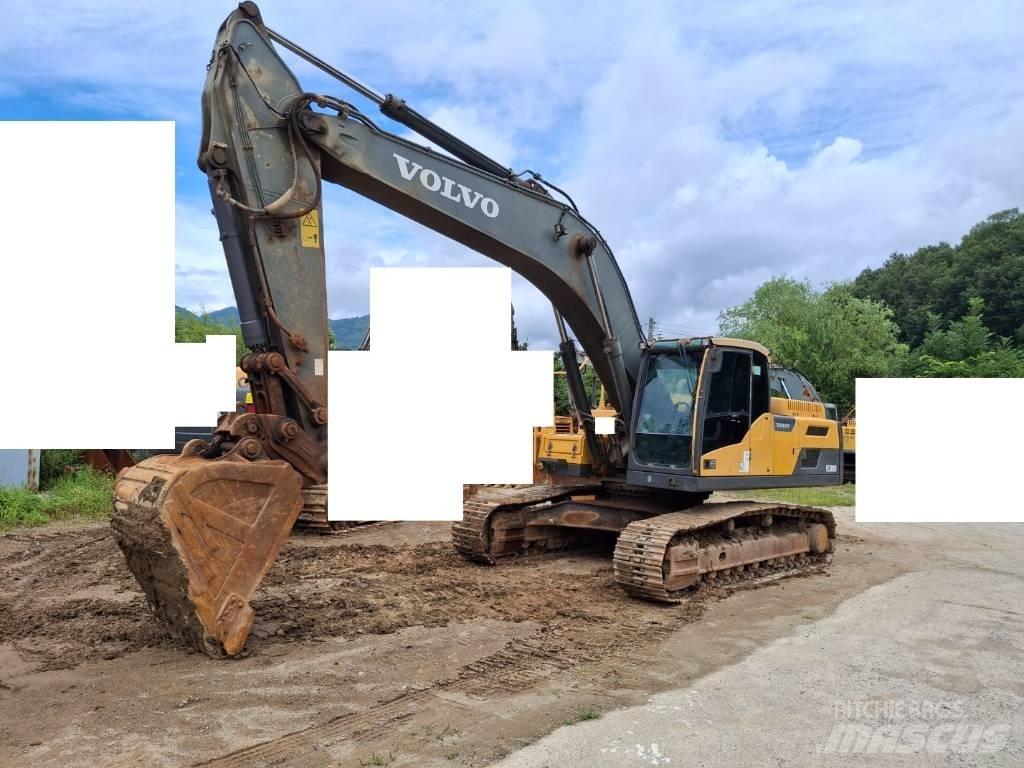Volvo EC 300 D L حفارات زحافة