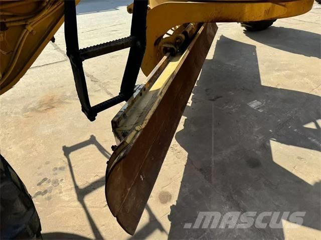 CAT 140 H VHP معدات تمهيد الطرق
