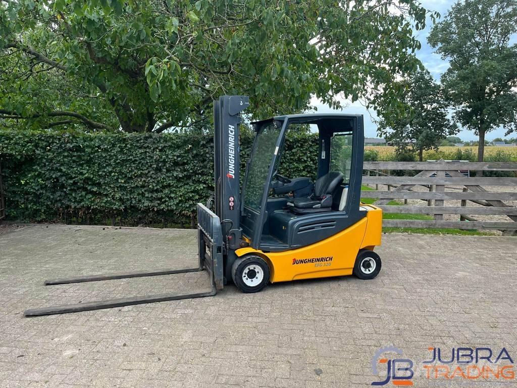 Jungheinrich EFG 320 شاحنات ذات رافعات شوكية تعمل بالكهرباء