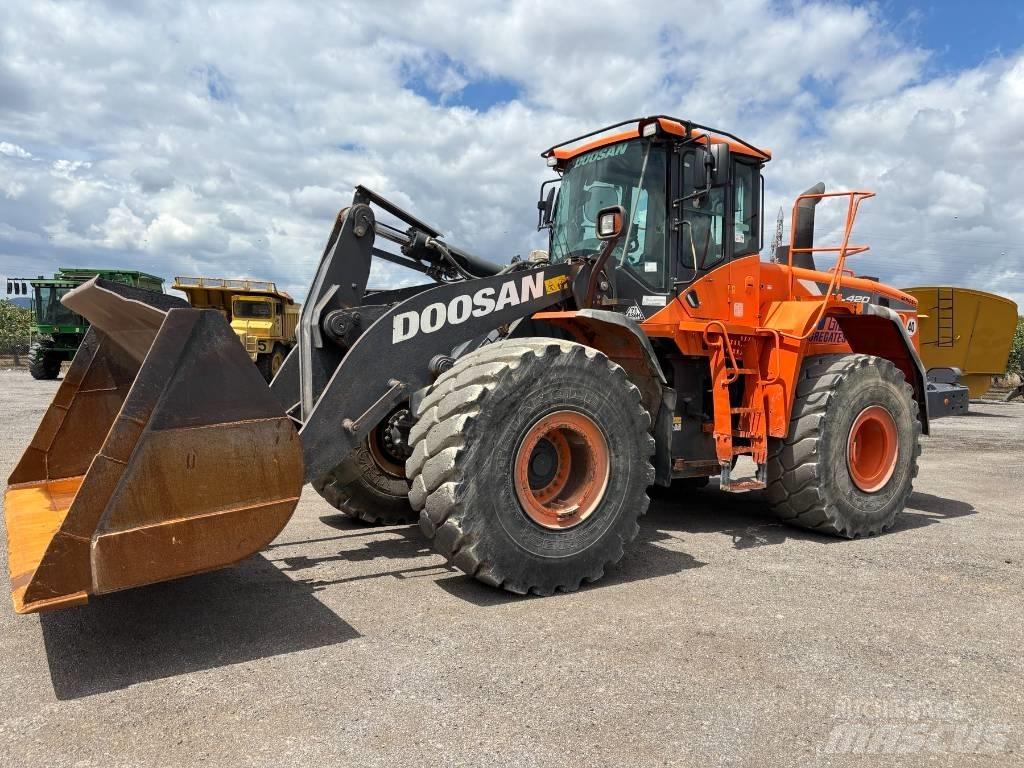 Doosan DL 420-5 لوادر بعجل