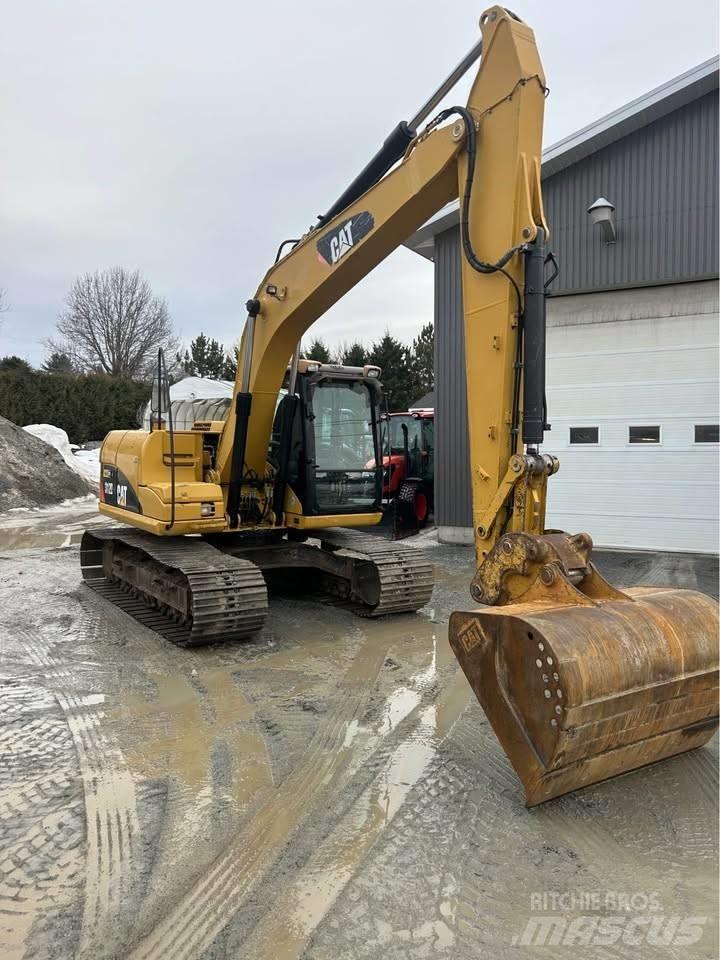 CAT 312 D حفارات زحافة