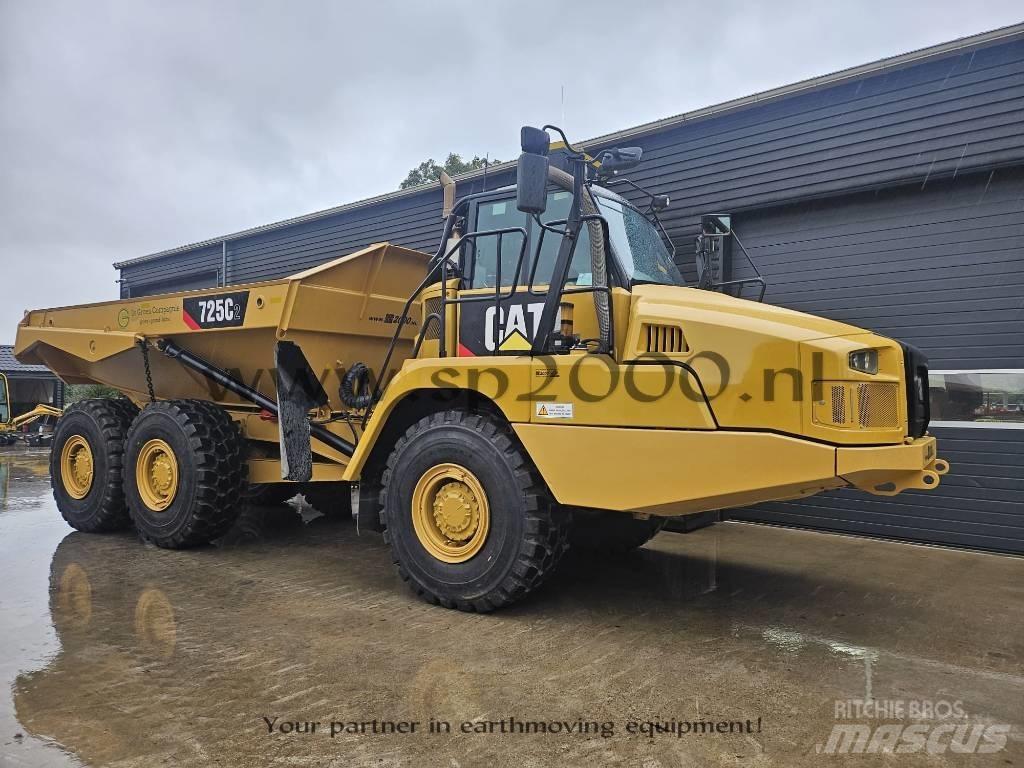 CAT 725C2 ساحبات مفصلية