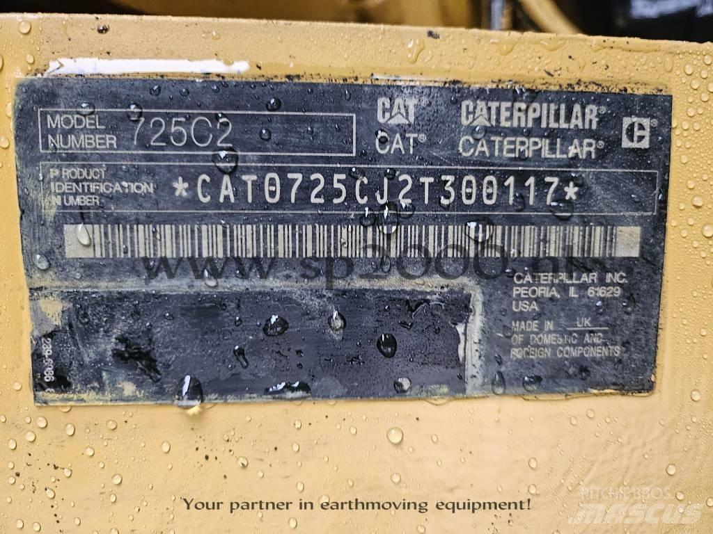 CAT 725C2 ساحبات مفصلية