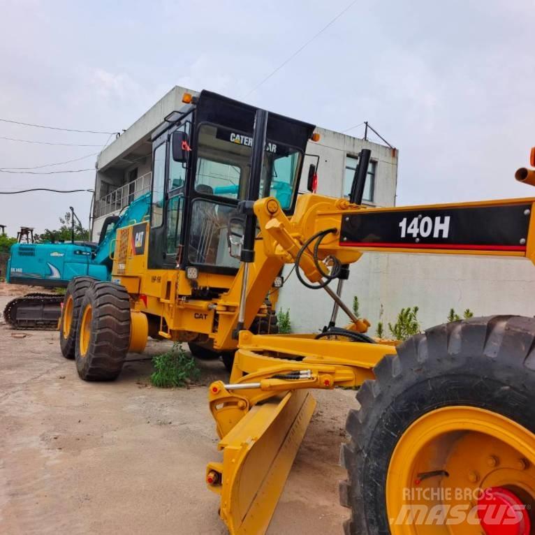 CAT 140 H معدات تمهيد الطرق