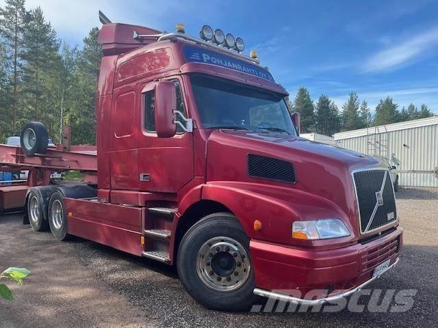 Volvo NH 12 وحدات الجر