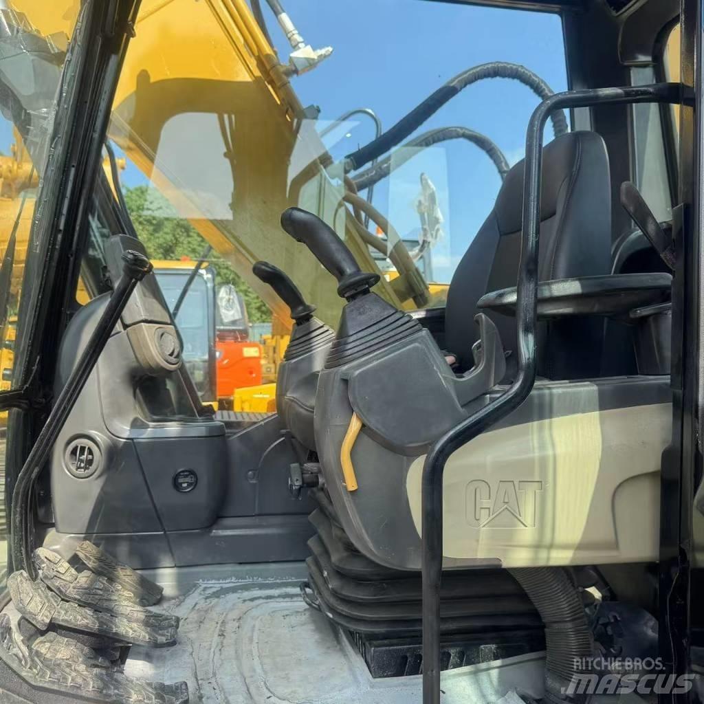 CAT 315 D حفارات زحافة