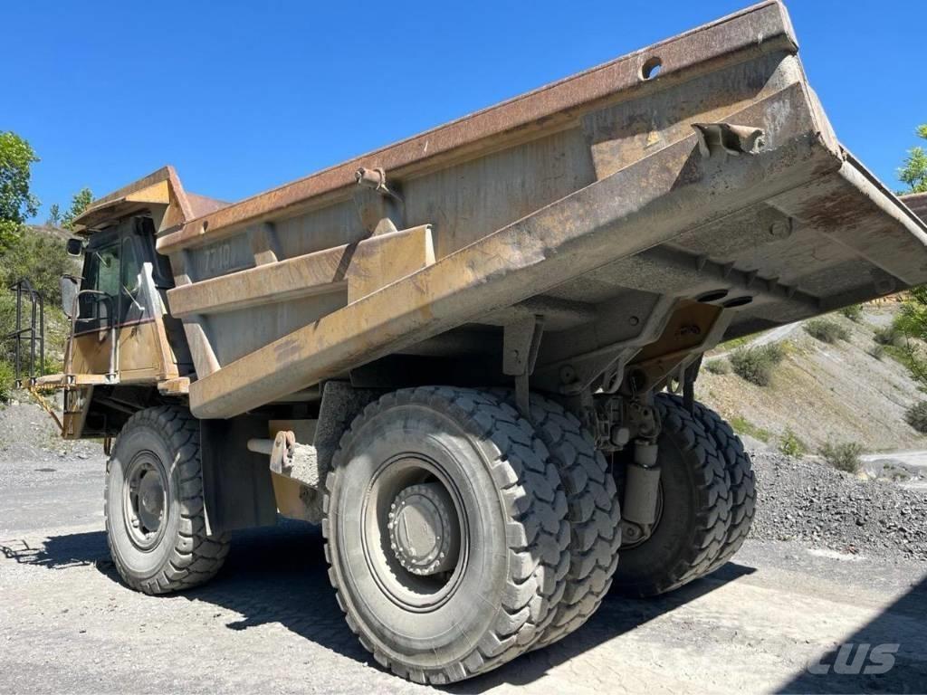 CAT 771D شاحنات المخلفات الصلبة