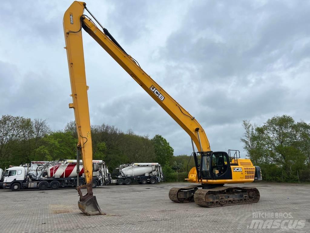 JCB JS 330 LC حفارات زحافة