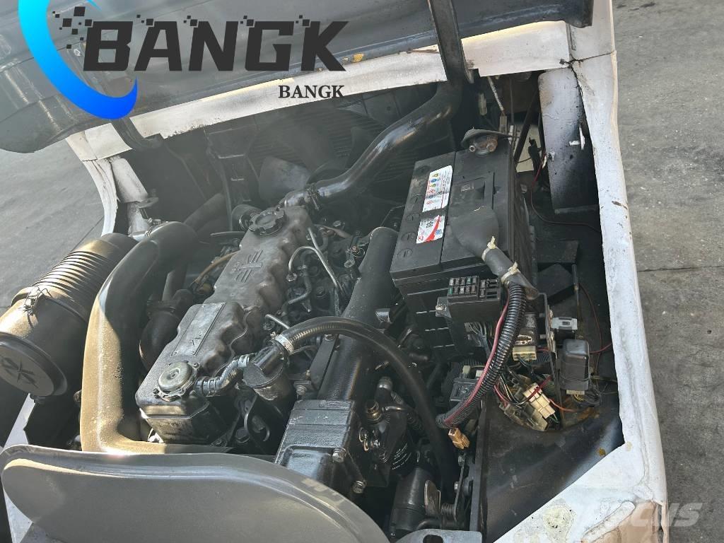 TCM FD30T3C شاحنات الديزل